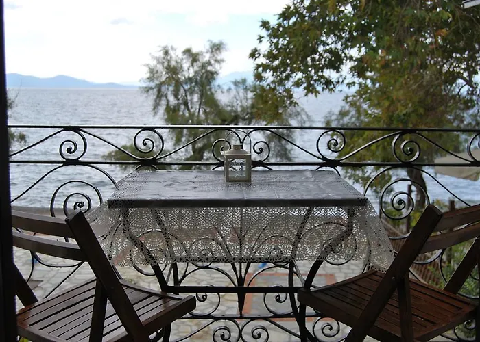 Paris & Eleni Lägenhet Afissos