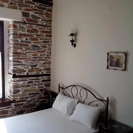 Appartement Paris & Eleni Áfissos